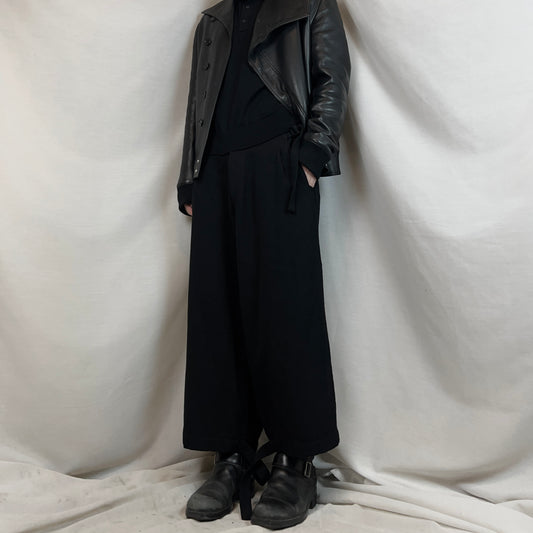Y's Yohji Yamamoto Wide Bondage Strap Wool Shorts - AW18