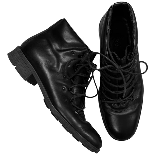 Gucci by Tom Ford Hook Laced Combat Boots
