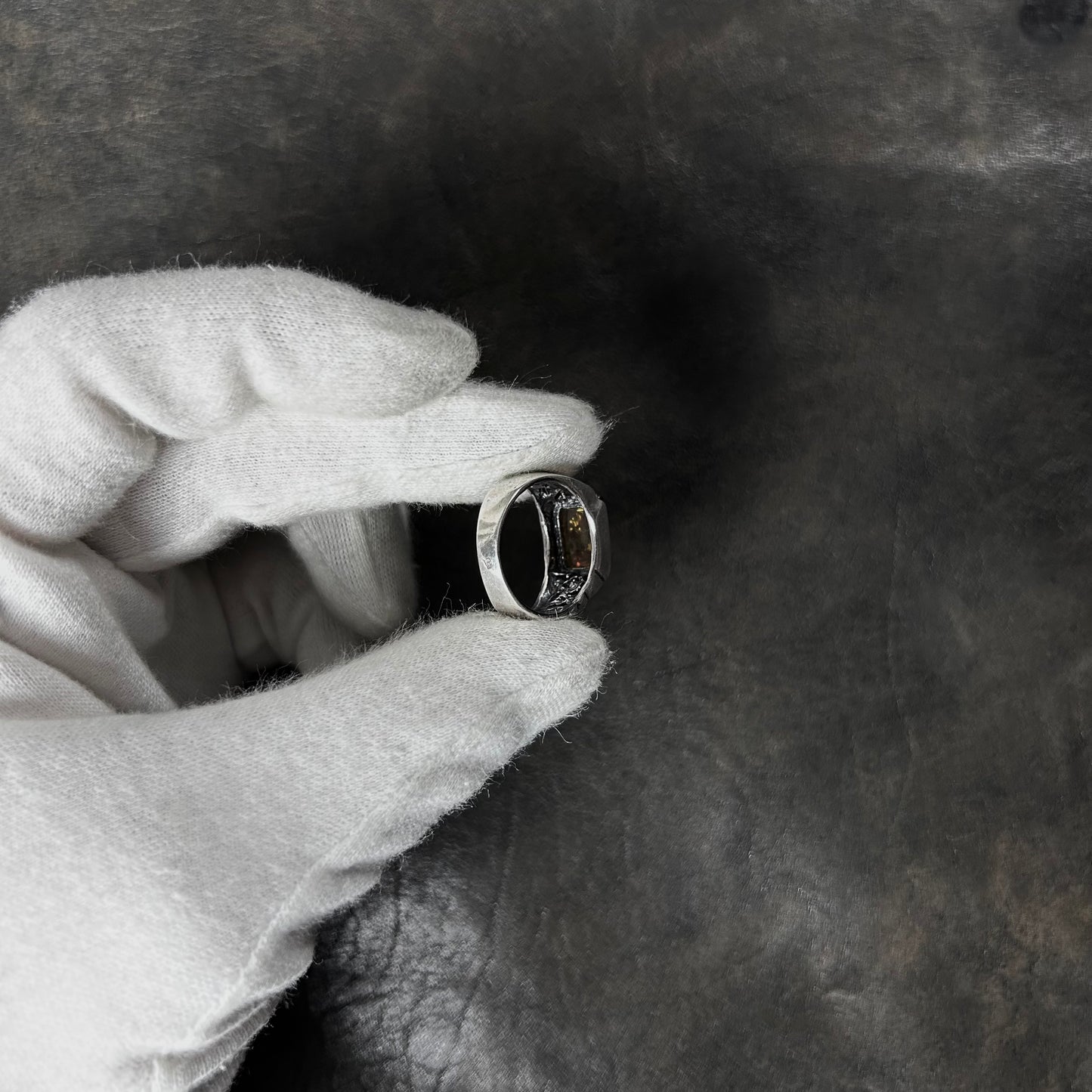 Cracking Amber Stone Ring