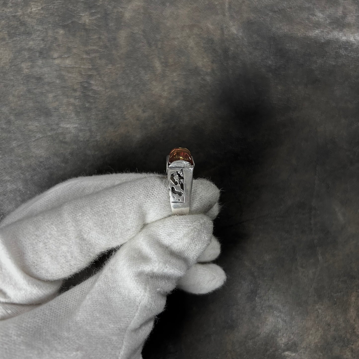 Cracking Amber Stone Ring