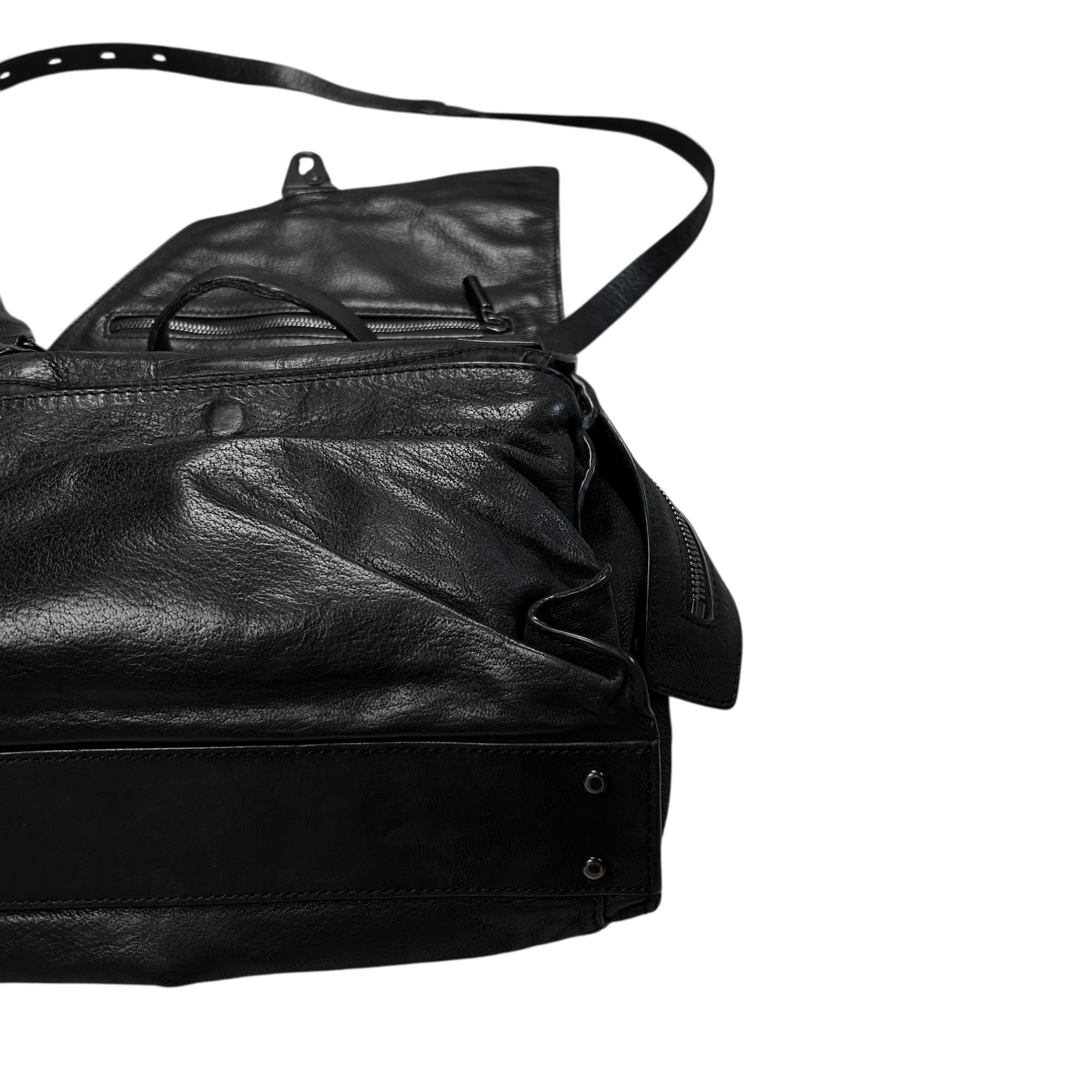 Helmut Lang Carabiner Asymmetric Leather Bag – Vertical Rags