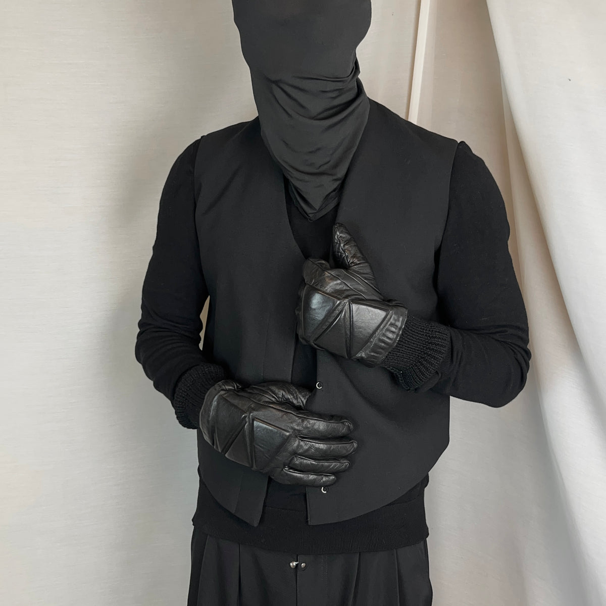 Bottega Veneta Triangle Moto Leather Gloves - AW19