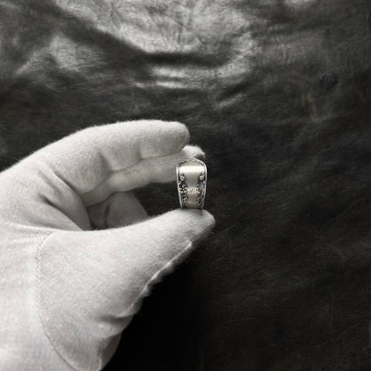 Flower Decorated Cutlery Ring