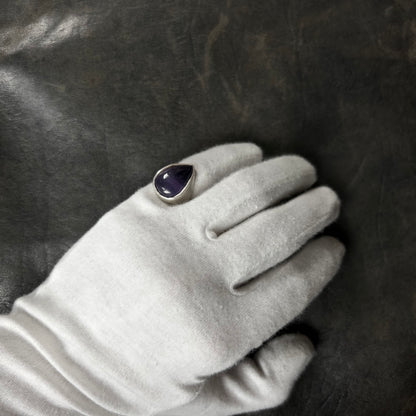 Elliptical Amethyst Stone Ring