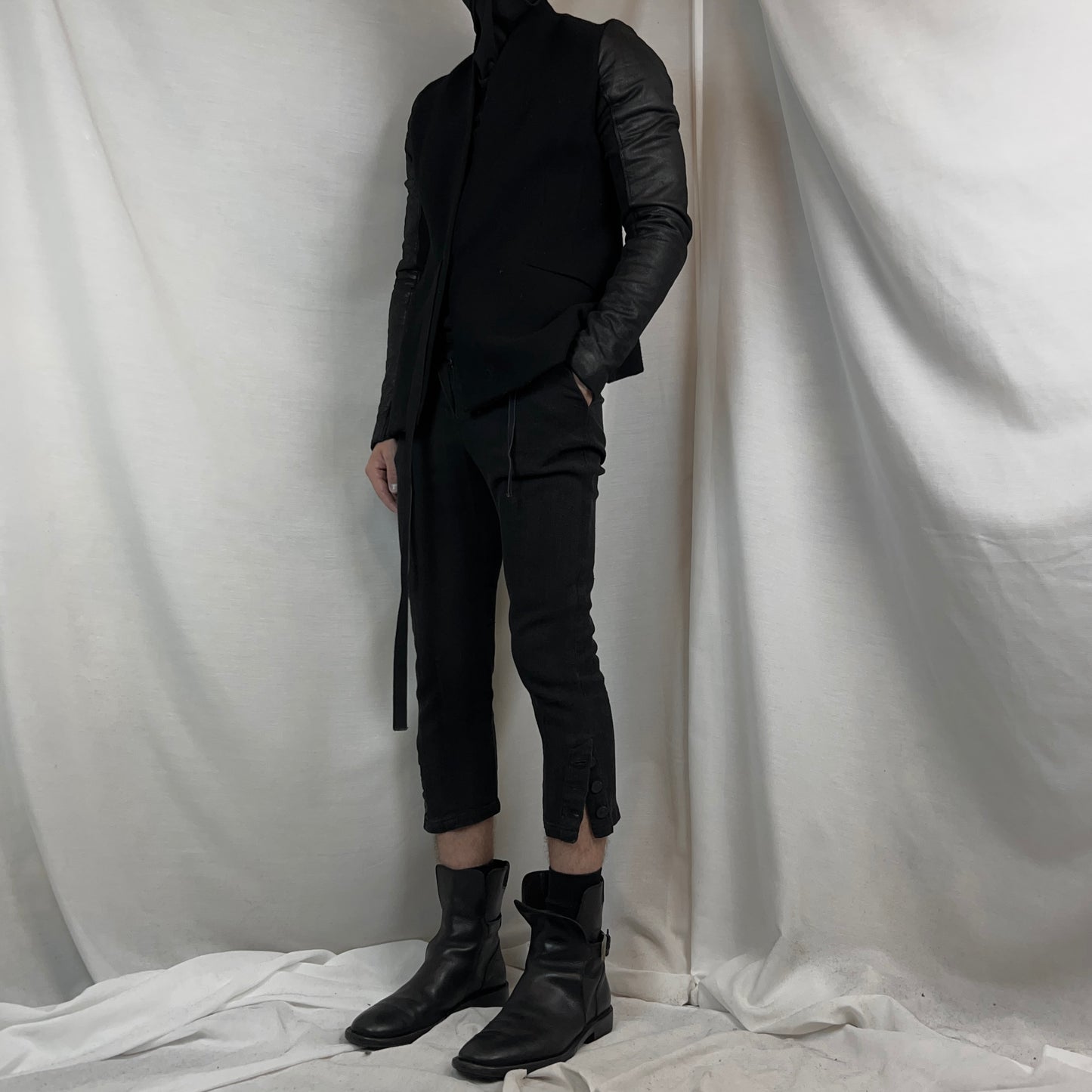 Ann Demeulemeester Waist String Button Hem Capri Shorts - 90s