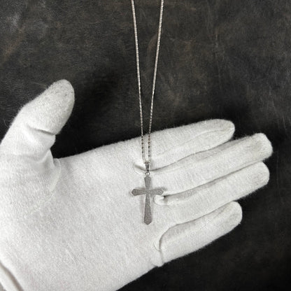 Clean Cross Pendant