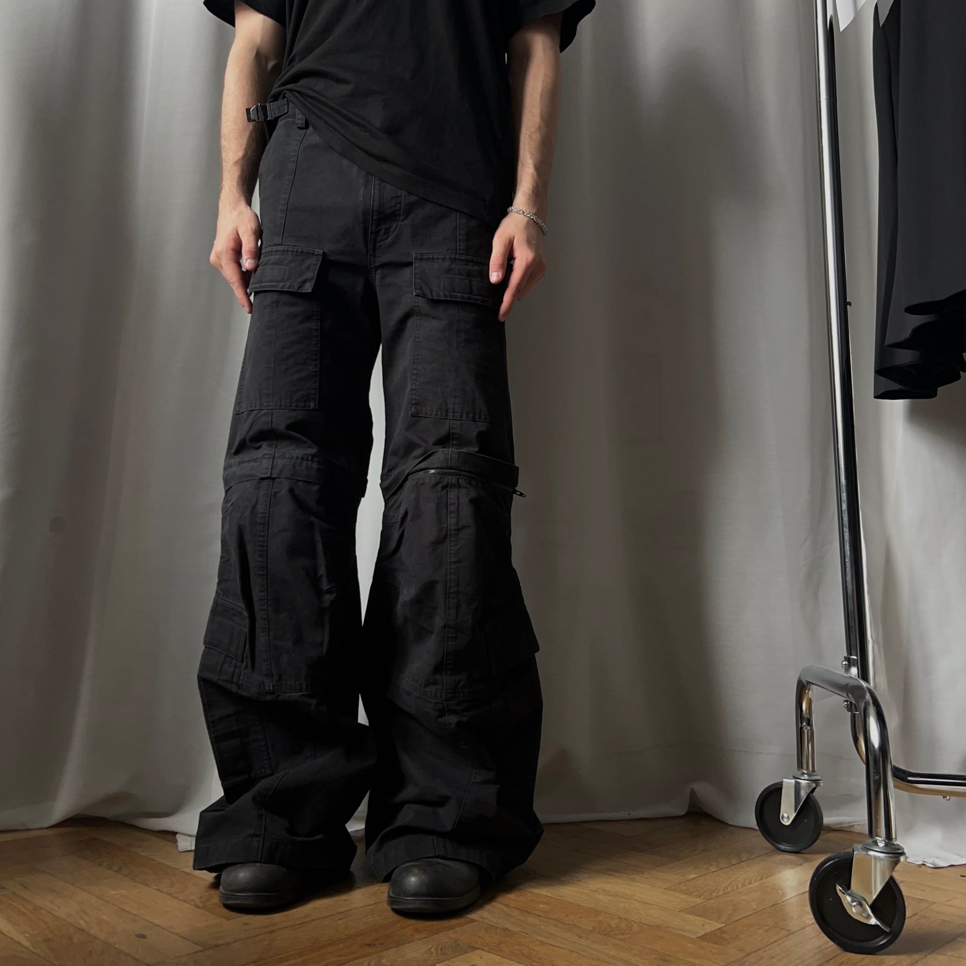 Balenciaga Flared Multi Cargo Pants AW23 – Vertical Rags