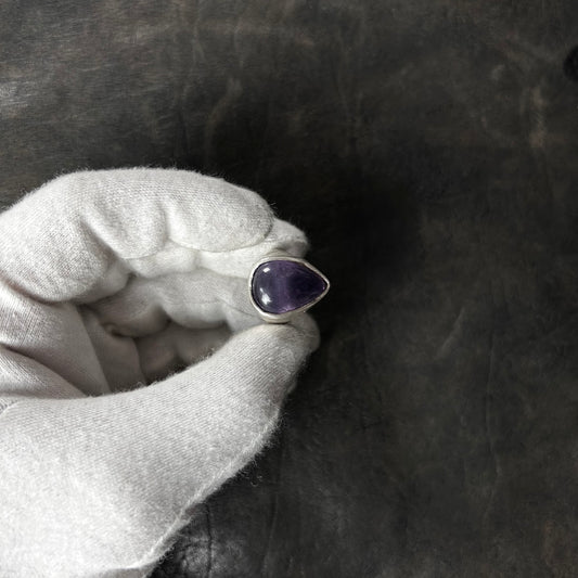 Elliptical Amethyst Stone Ring