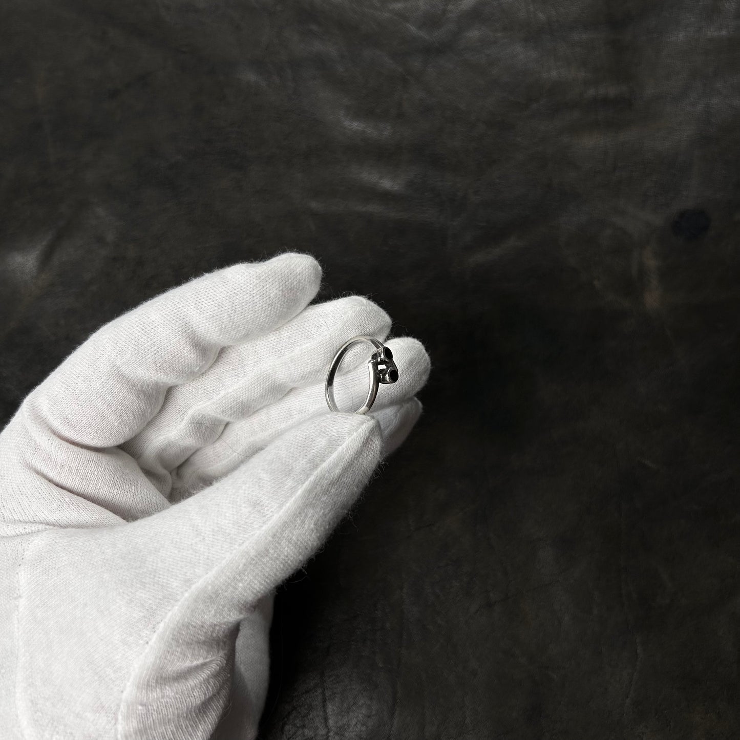 Curved Dots Onyx Stone Ring