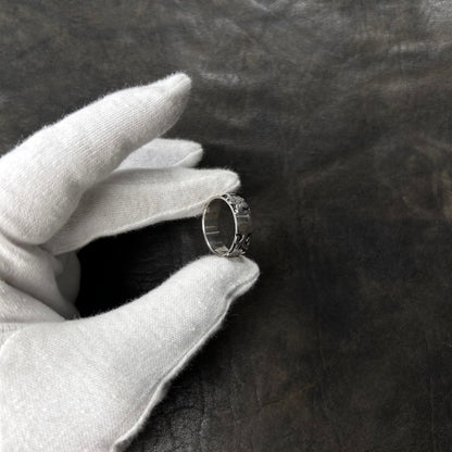 Dark Floral Ring